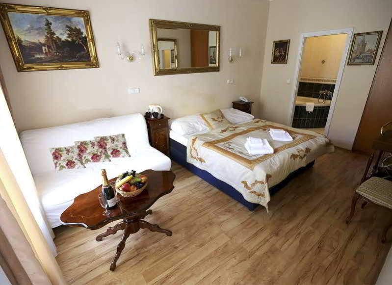 Hotel Donatello Prague Ngoại thất bức ảnh